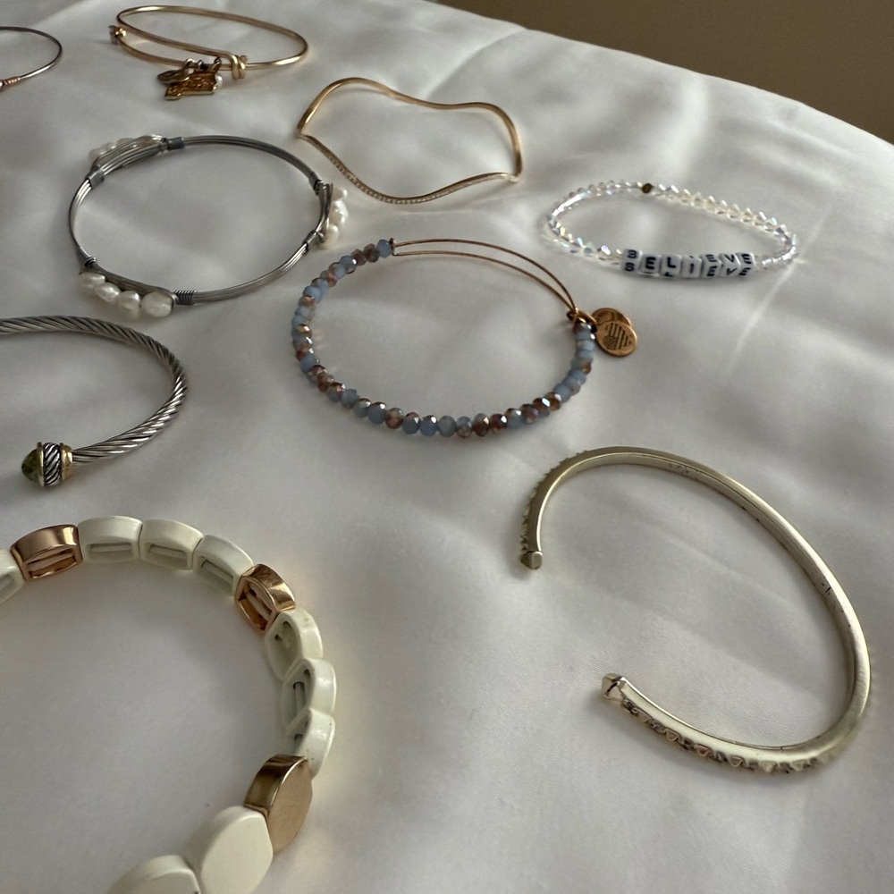 bracelet bundle - Picture 4 of 4